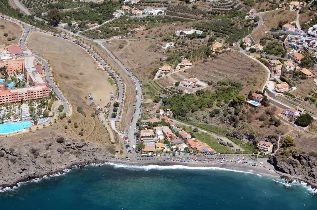 Playa de Cabria en Almuñécar - imagen 1