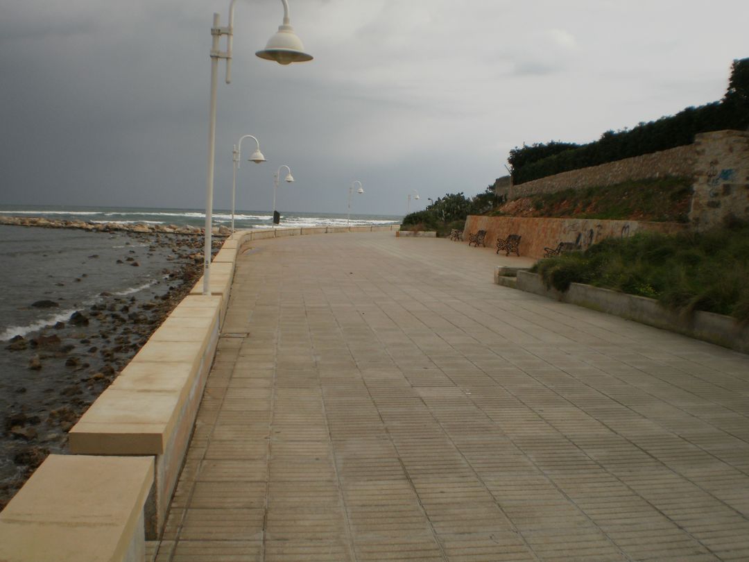 Playa de El Marge Roig en Dénia - imagen 14